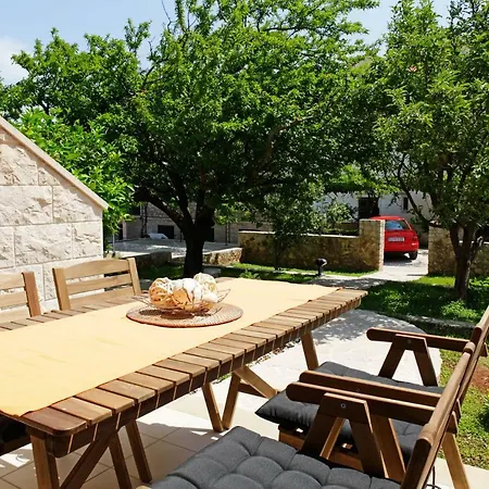 Bruna Apartment